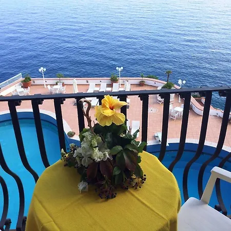 Carasco Otel 4*