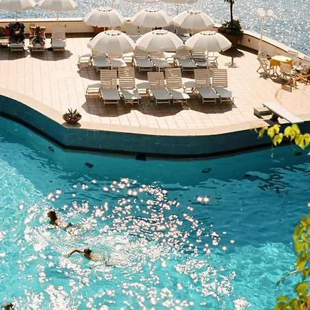 Carasco Hotel