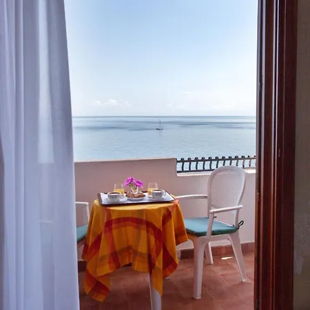 Hotel Carasco 4*