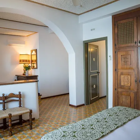 Otel Carasco 4*