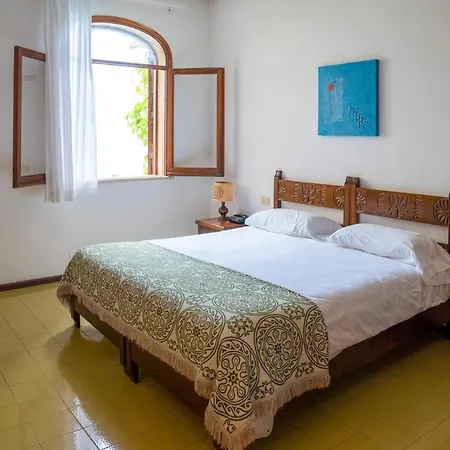 Otel Carasco 4*