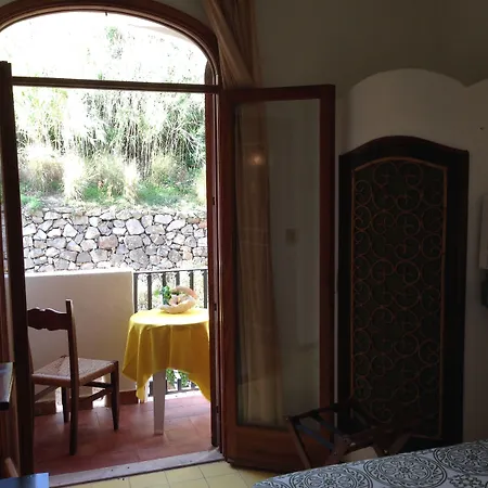 Carasco Hotel