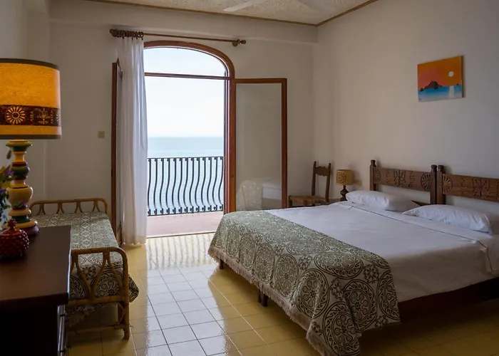 卡拉斯科酒店 4*