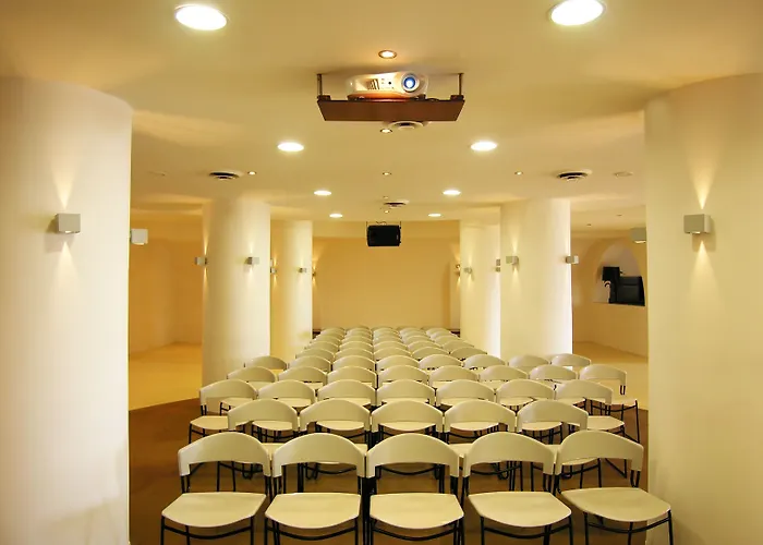 卡拉斯科酒店 4*